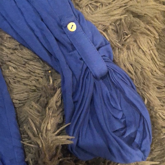 Cable and Gauge size xl long sleeve top - Picture 3 of 4